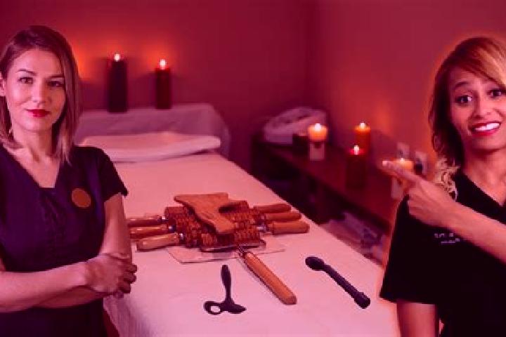 Clara, 27, a black dark-eyed caucasian companion based in Vega de San Mateo. Offering OWO, Massage, Prostate Massage, Girlfriend Experience, Fetish. Availabl...