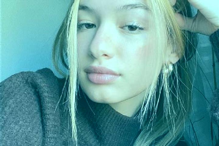 Clara, 27, a blonde brown-eyed ebony companion based in Funes. Offering Deep French Kissing, Tantra, Overnight. Available for incall and outcall, overnight b...