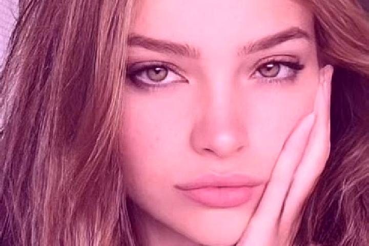 Clara, 27, a dark blonde hazel-eyed mediterranean companion based in Dingshi. Offering Deep French Kissing, Tantra, Duos. Available for incall and outcall, o...