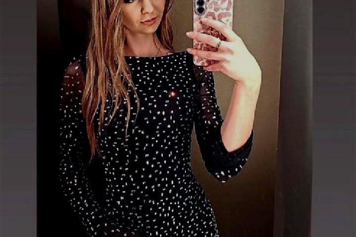 Clara, 27 — Escort in Hlapesti, Romania