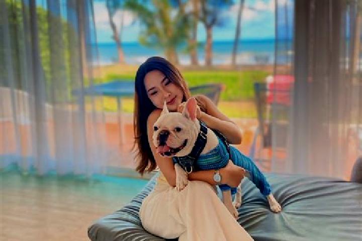 Clara, 27 — Escort in Phak Hai, Thailand