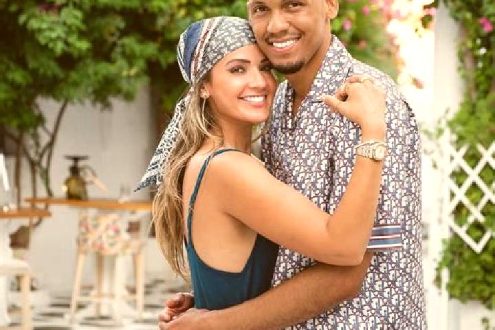 Clara, 27 — Escort in Prudente de Morais, Brazil