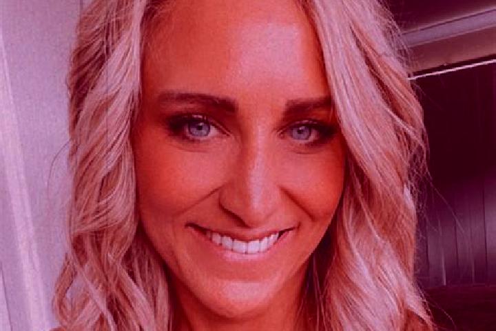 Clara, 27 — Escort in Tennille, United States