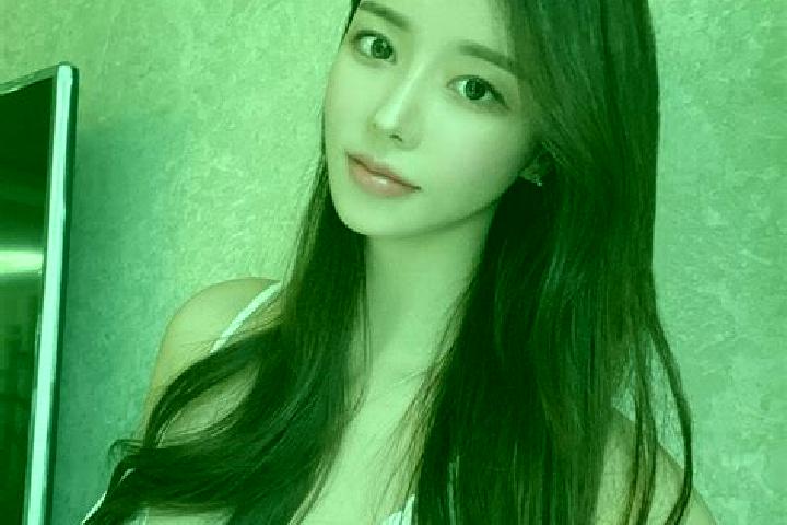 Clara, 27 — Escort in Yuduo, China