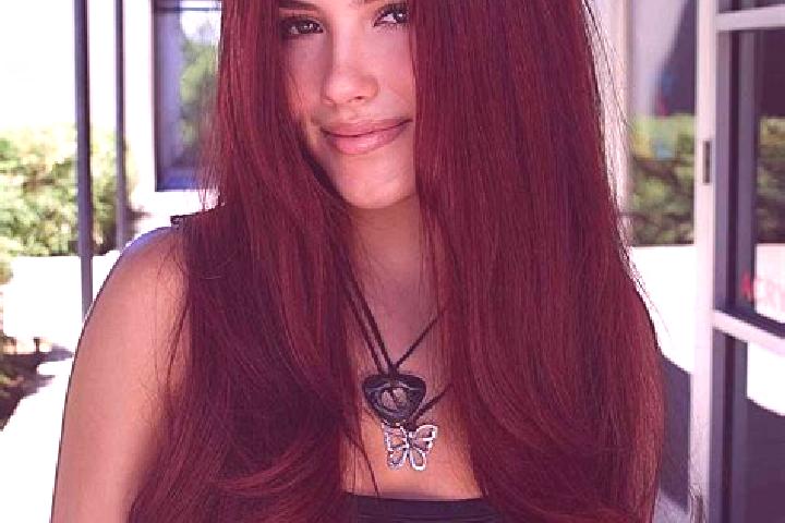 Clara, 28, a auburn dark-eyed european companion based in Svobodne Hermanice. Offering CIM, BDSM, Couples. Available for incall and outcall, day and evening ...