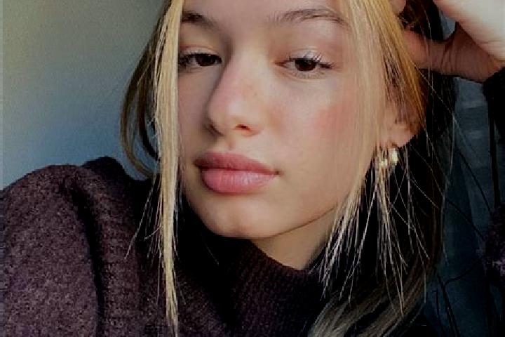 Clara, 28, a blonde brown-eyed indian companion based in Asfordby. Offering Massage, Striptease, Dinner Date. Available for incall and outcall, overnight boo...