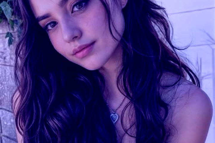 Clara, 28, a brunette hazel-eyed ebony companion based in Hodkovicky. Offering CIM, 69, Roleplay, Overnight, Party Girl. Available for incall and outcall, ov...
