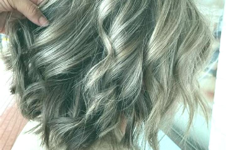 Clara, 28, a dark blonde grey-eyed mixed companion based in Muxima. Offering OWO, Deep French Kissing, Roleplay, Tantra, Girlfriend Experience. Available for...
