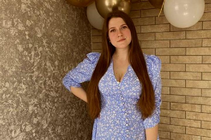 Clara, 28 — Escort in Dubrovytsya, Ukraine