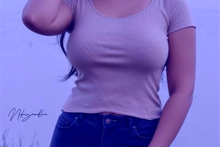 Clara, 28 — Escort in Pamatang, Indonesia