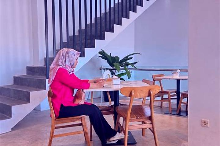 Clara, 28 — Escort in Parakan, Indonesia