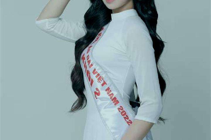 Clara, 28 — Escort in Thi Tran Yen Binh, Vietnam