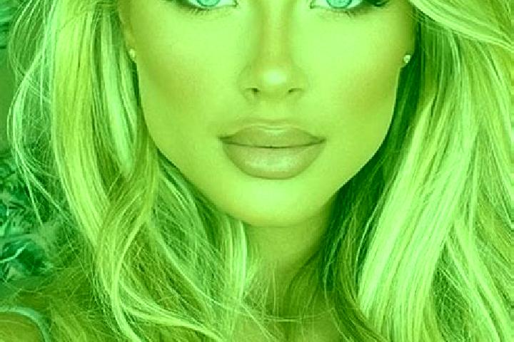 Clara, 29, a blonde blue-eyed latina companion based in Avli. Offering BDSM, Travel Companion, Fetish, Prostate Massage, Deep French Kissing. Available for i...