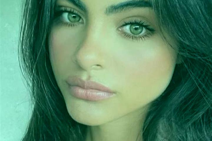 Clara, 29, a brunette green-eyed middle eastern companion based in Upig. Offering Deep French Kissing, Prostate Massage, Duos, OWO. Available for incall and ...