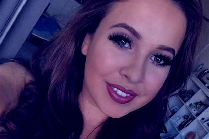 Clara, 29, a brunette grey-eyed ebony companion based in Garcillan. Offering Striptease, GFE, Roleplay, CIM. Available for incall and outcall, overnight book...