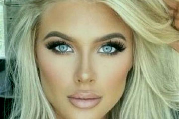 Clara, 29, a platinum blonde hazel-eyed caucasian companion based in Dobrodol. Offering GFE, Dinner Date, Girlfriend Experience, Erotic Massage. Available fo...