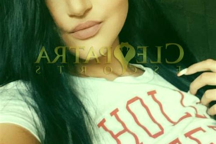 Clara, 29, a red blue-eyed latina companion based in Dammartin-en-Serve. Offering Dinner Date, Striptease, Tantra, Prostate Massage. Available for incall and...