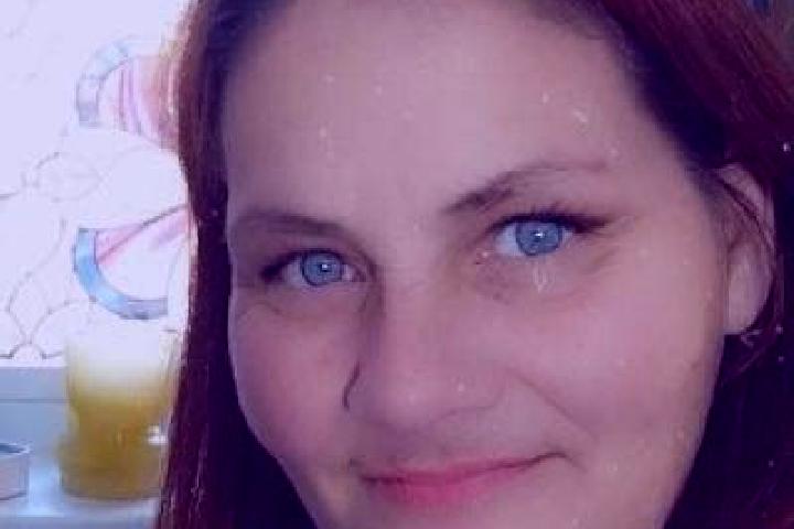 Clara, 29, a red grey-eyed mixed companion based in Nalambur. Offering Dinner Date, Overnight, 69, Fetish. Available for incall and outcall, day and evening ...