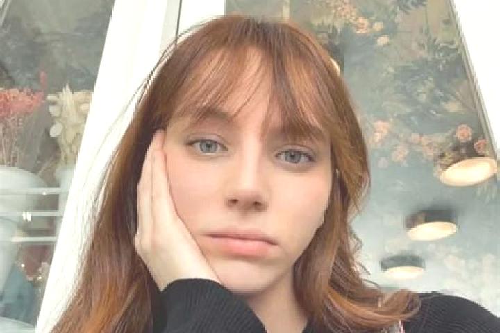 Clara, 29 — Escort in Gayle Mill, United States