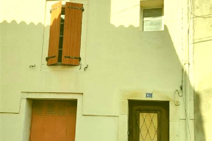 Clara, 29 — Escort in Labastide-Rouairoux, France