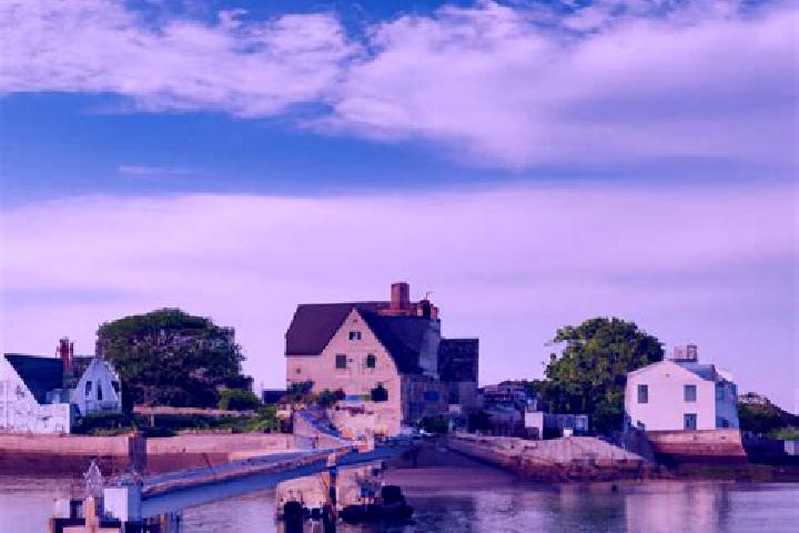 Clara, 29 — Escort in Mattapoisett Center, United States