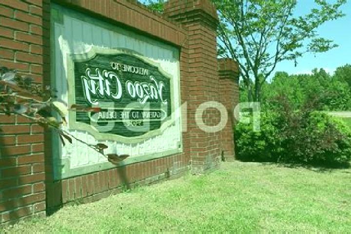 Clara, 29 — Escort in Yazoo City, United States