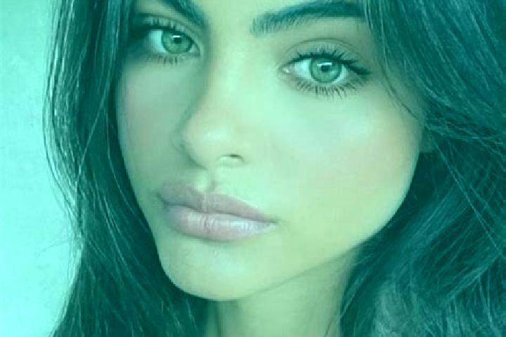 Clara, 30, a black grey-eyed indian companion based in Prydorozhnye. Offering Couples, Girlfriend Experience, Massage, Striptease. Available for incall and o...