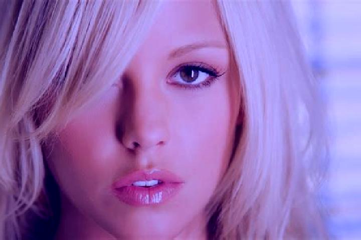 Clara, 30, a blonde brown-eyed middle eastern companion based in Strozza. Offering A-Level, Deep French Kissing, CIM, Duos, GFE. Available for incall and out...