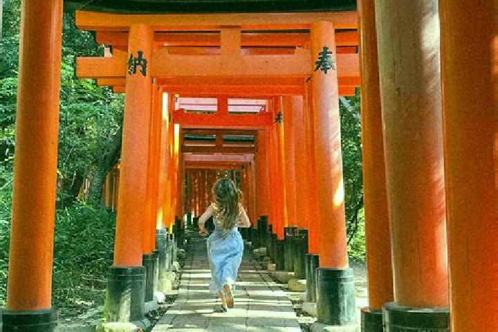 Clara, 30 — Escort in Fushimi, Japan