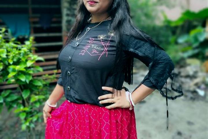 Clara, 30 — Escort in Habra, India
