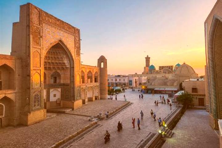Clara, 30 — Escort in Qizilcha, Uzbekistan