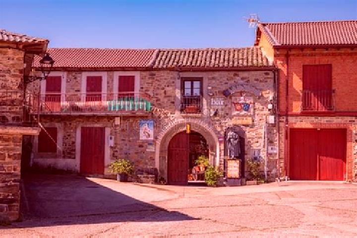 Clara, 30 — Escort in Redecilla del Camino, Spain
