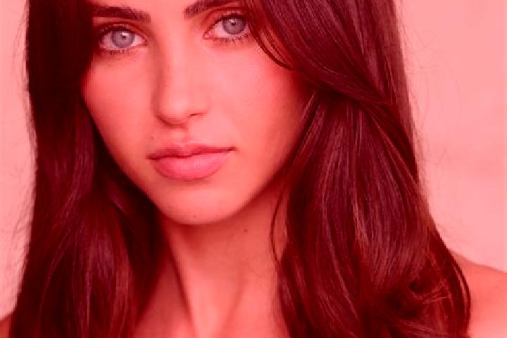 Clara, 31, a auburn brown-eyed latina companion based in Bojanowo. Offering Tantra, Dinner Date, Striptease, Fetish. Available for incall and outcall, overni...