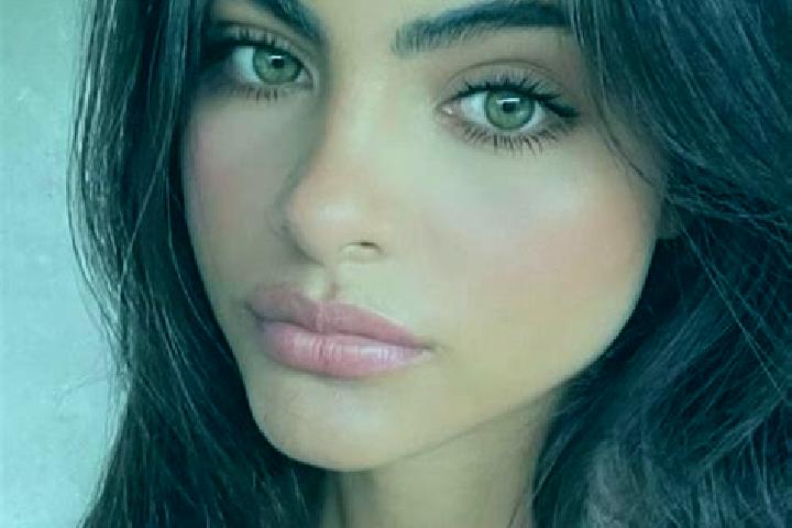 Clara, 31, a black hazel-eyed european companion based in Tonalapan. Offering Dinner Date, Massage, Fetish. Available for incall and outcall, overnight booki...