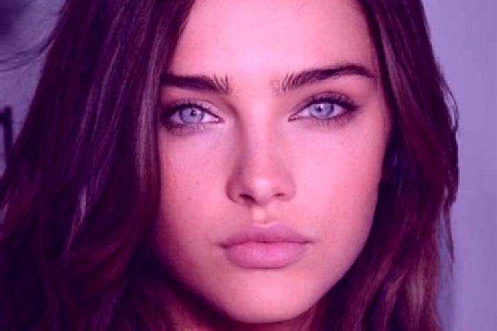 Clara, 31, a brunette blue-eyed middle eastern companion based in Bigastro. Offering Striptease, Duos, Prostate Massage, Domination, GFE. Available for incal...