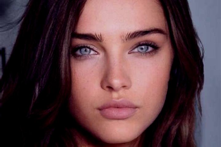 Clara, 31, a brunette brown-eyed caribbean companion based in Shukat as Sufi. Offering OWO, Deep French Kissing, Tantra, Duos. Available for incall and outca...