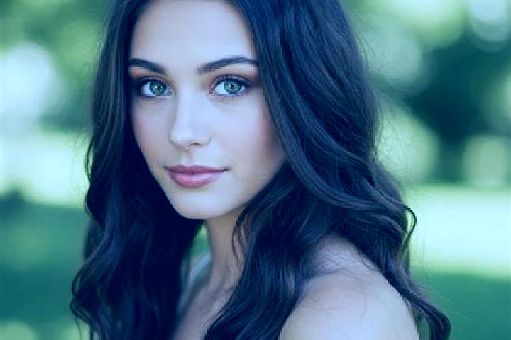 Clara, 31, a brunette hazel-eyed caucasian companion based in Gueldarbi. Offering Dinner Date, Girlfriend Experience, Striptease, Couples, Roleplay. Availabl...