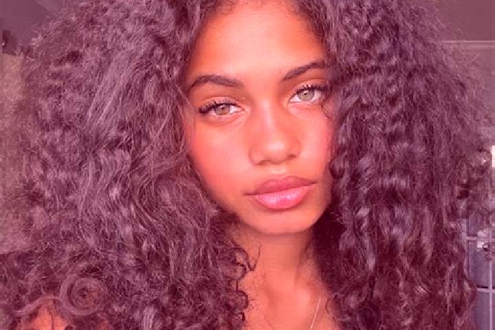 Clara, 31, a red blue-eyed ebony companion based in Mount Nasura. Offering Roleplay, Massage, Striptease, Tantra. Available for incall and outcall, overnight...