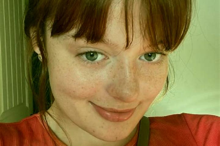 Clara, 31, a red green-eyed mediterranean companion based in Ayotuxco. Offering Couples, BDSM, OWO. Available for incall and outcall, day and evening dates.