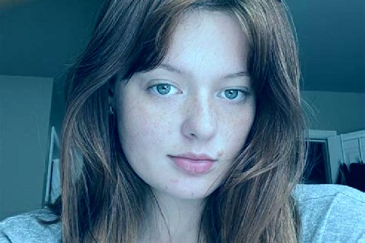 Clara, 31, a red hazel-eyed mediterranean companion based in Oud-Vossemeer. Offering Duos, OWO, Dinner Date, Travel Companion. Available for incall and outca...