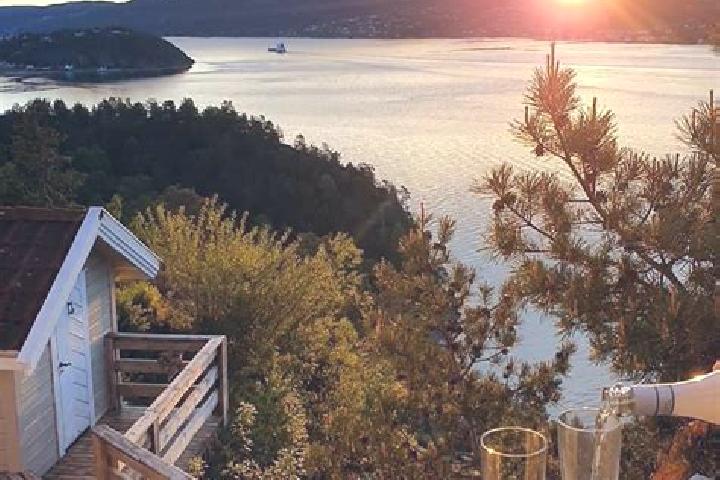 Clara, 31 — Escort in Berger, Norway