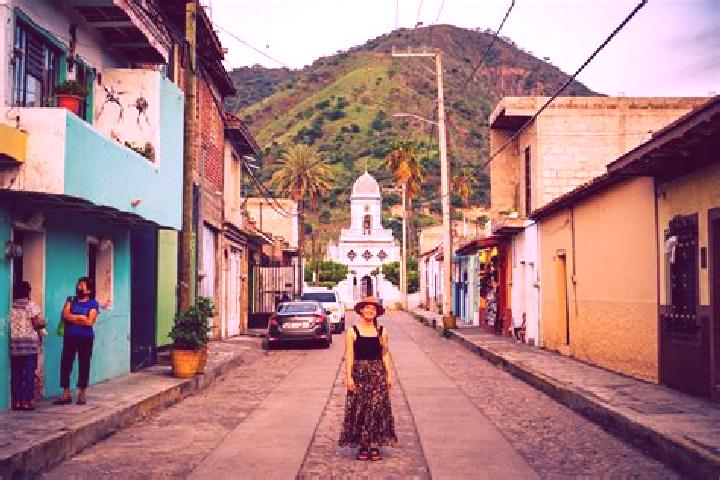 Clara, 31 — Escort in Jala, Mexico