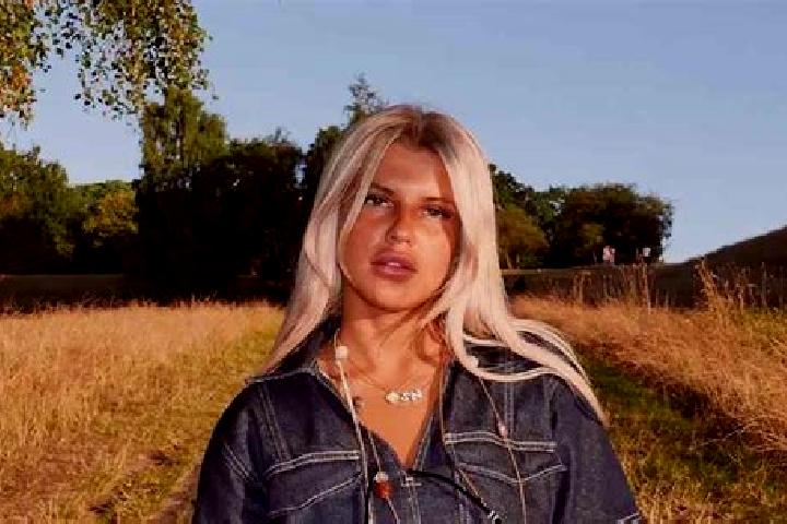 Clara, 31 — Escort in Neman, Russia