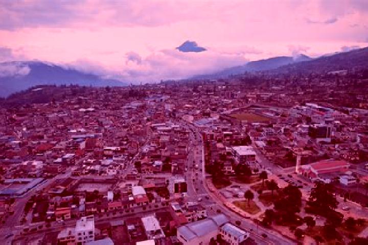 Clara, 31 — Escort in Saquisili, Ecuador