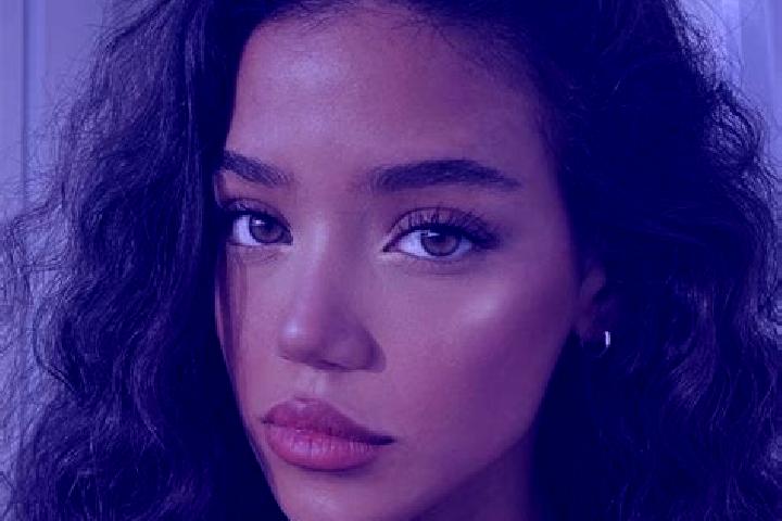 Clara, 32, a black brown-eyed mediterranean companion based in Patchogue. Offering Girlfriend Experience, Overnight, GFE. Available for incall and outcall, d...