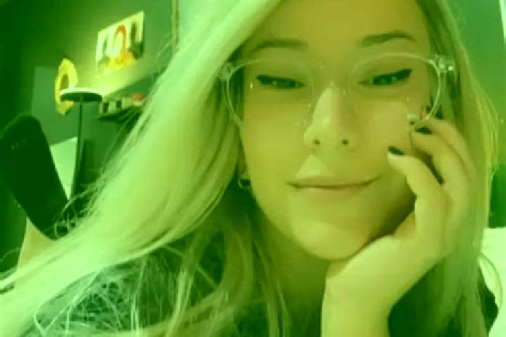 Clara, 32, a blonde amber-eyed mixed companion based in Mangham. Offering Travel Companion, Duos, Party Girl, Girlfriend Experience, Dinner Date. Available f...