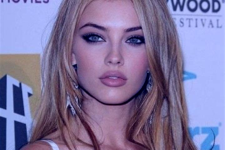 Clara, 32, a dark blonde hazel-eyed middle eastern companion based in Witton le Wear. Offering Striptease, Fetish, 69. Available for incall and outcall, over...