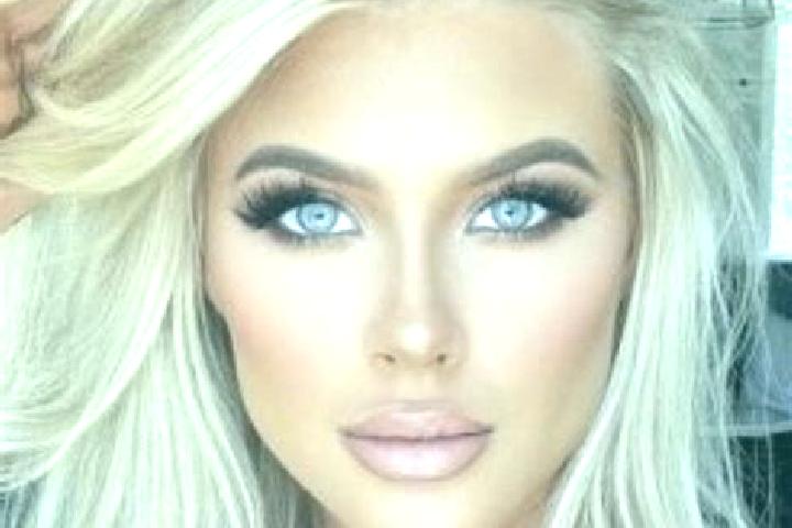 Clara, 32, a platinum blonde brown-eyed asian companion based in Omice. Offering GFE, Girlfriend Experience, BDSM, CIM. Available for incall and outcall, ove...