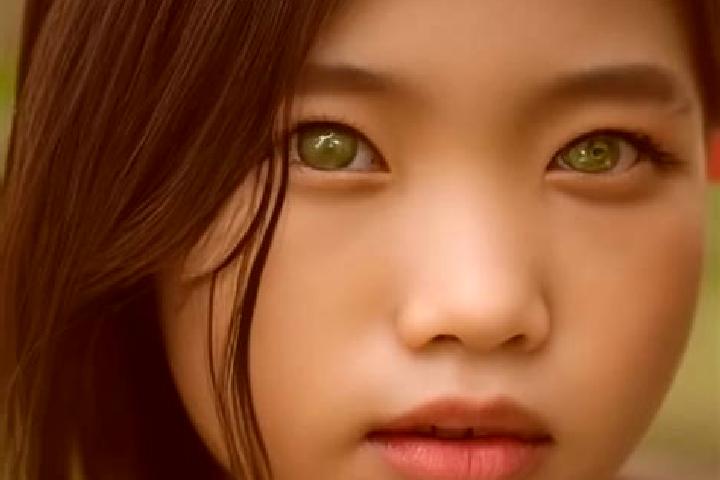 Clara, 32, a red green-eyed asian companion based in Jesenwang. Offering Domination, OWO. Available for incall and outcall, overnight bookings available.