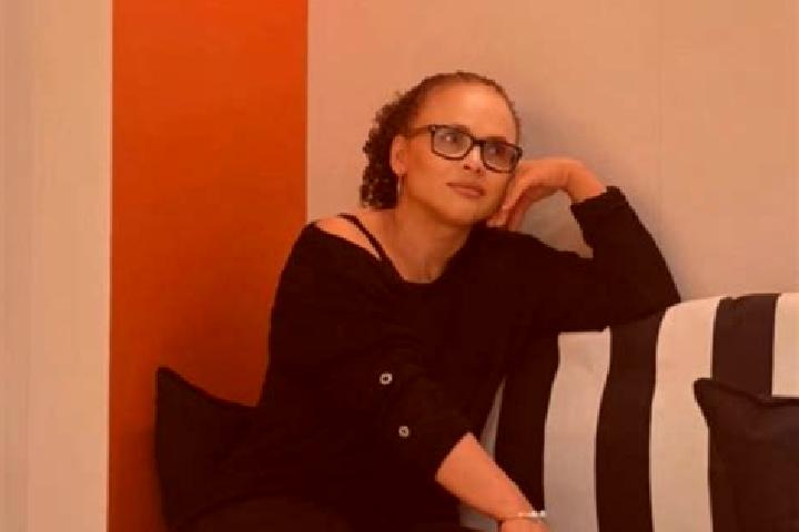 Clara, 32 — Escort in Dorchester, Canada